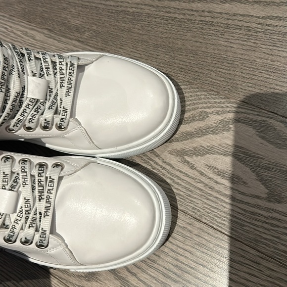 Beautiful sneakers by fashion inspired 💕 - Picture 9 of 12